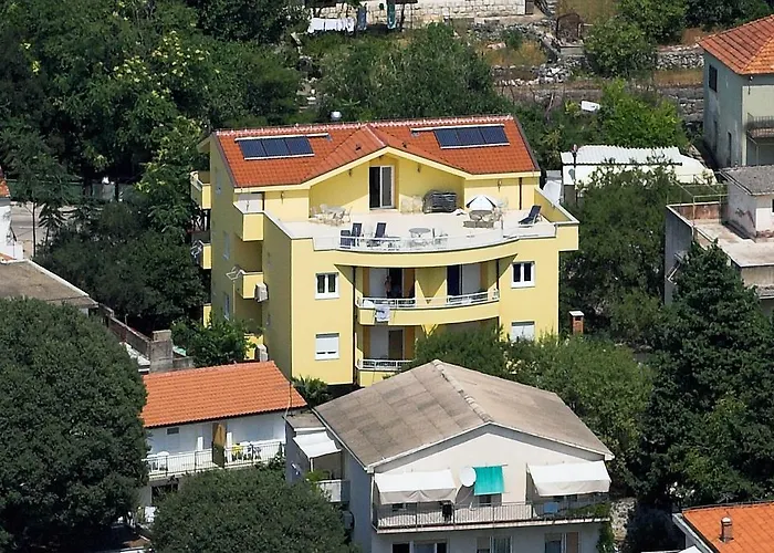 Apartments Vesna